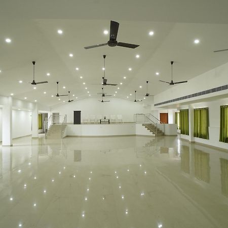 Sn Rooms Perumpavur Экстерьер фото